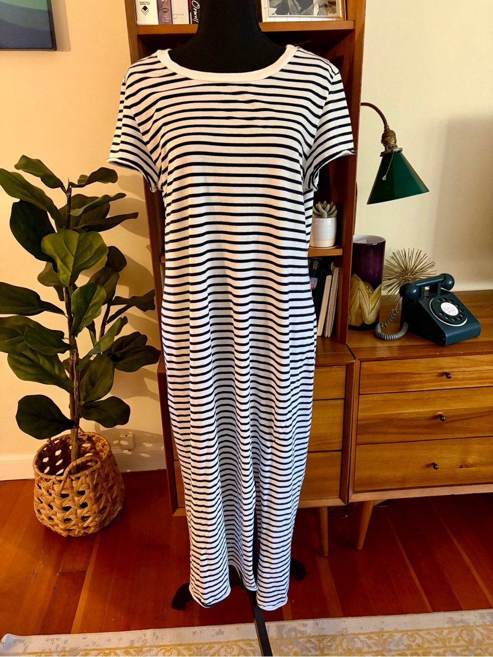 Frank & Eileen Harper Perfect Tee Dress Black and White Stripes Size M